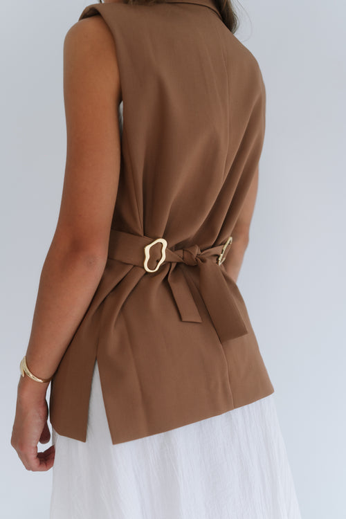 Amy Vest with adjustable straps - Brown